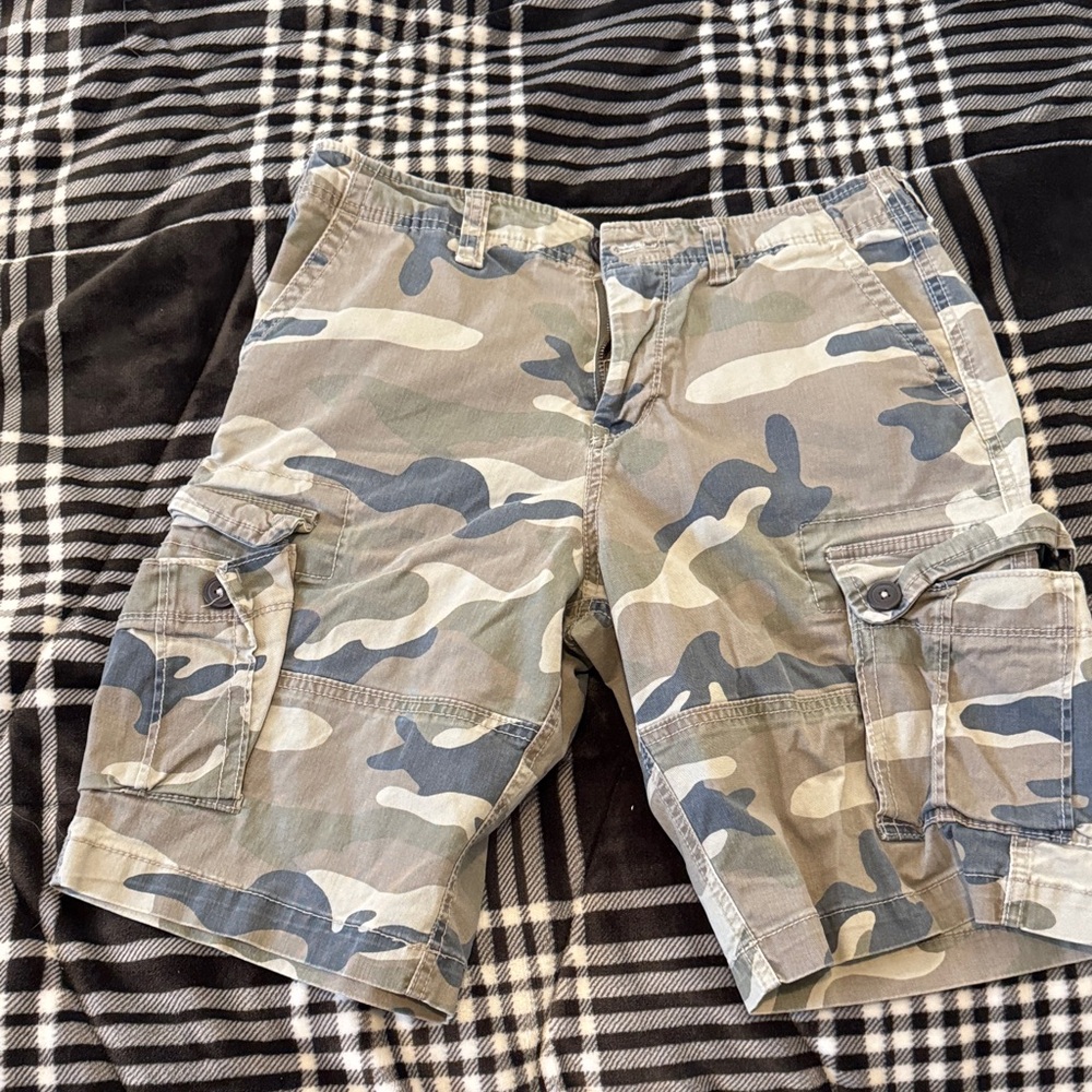 Camouflage Cargo Men Shorts